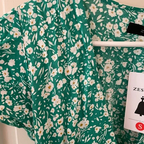 Zessica NWT Floral Wrap Dress - Picture 7 of 7